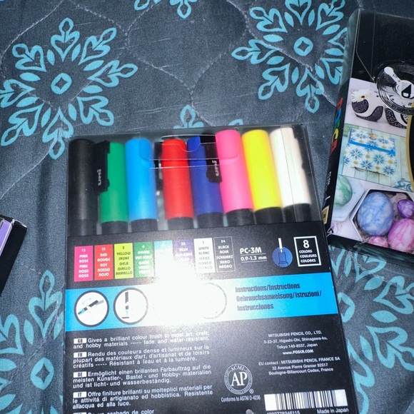 Posca Paint Marker Set - Picture 3 of 9